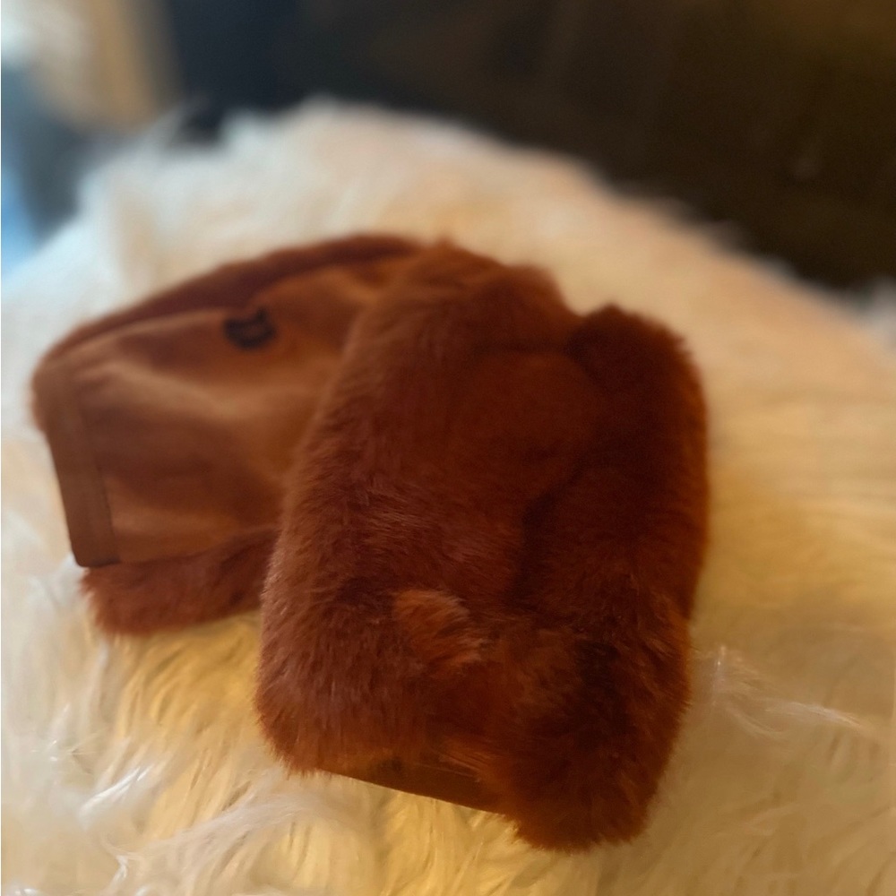 Brown Faux Fur Mitts🔥 - Picture 2 of 2